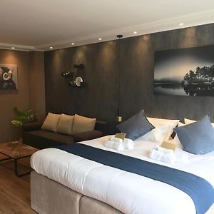 Kamer met een King Size Bed